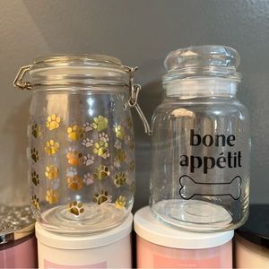 1 Dog Treat Jar